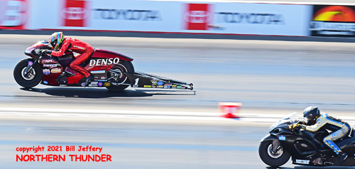 PSM - Joey Gladstone (near lane) vs Matt Smith (far 
lane)